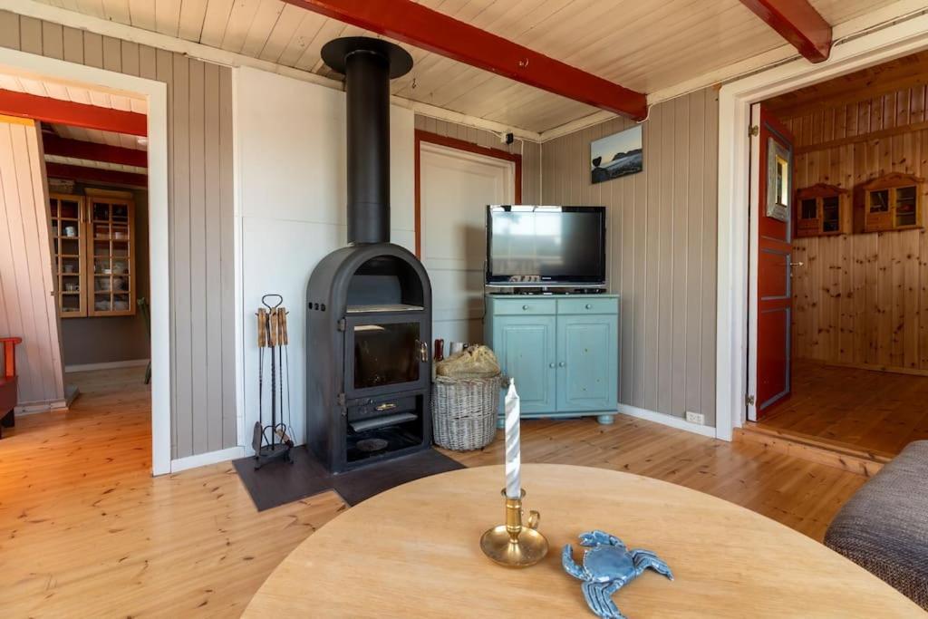 Sharming Cabin In Sund Exterior foto